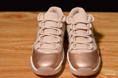 Hyperoad RETRO ROSE - LOW (W) GOLD 11 JORDAN 0826